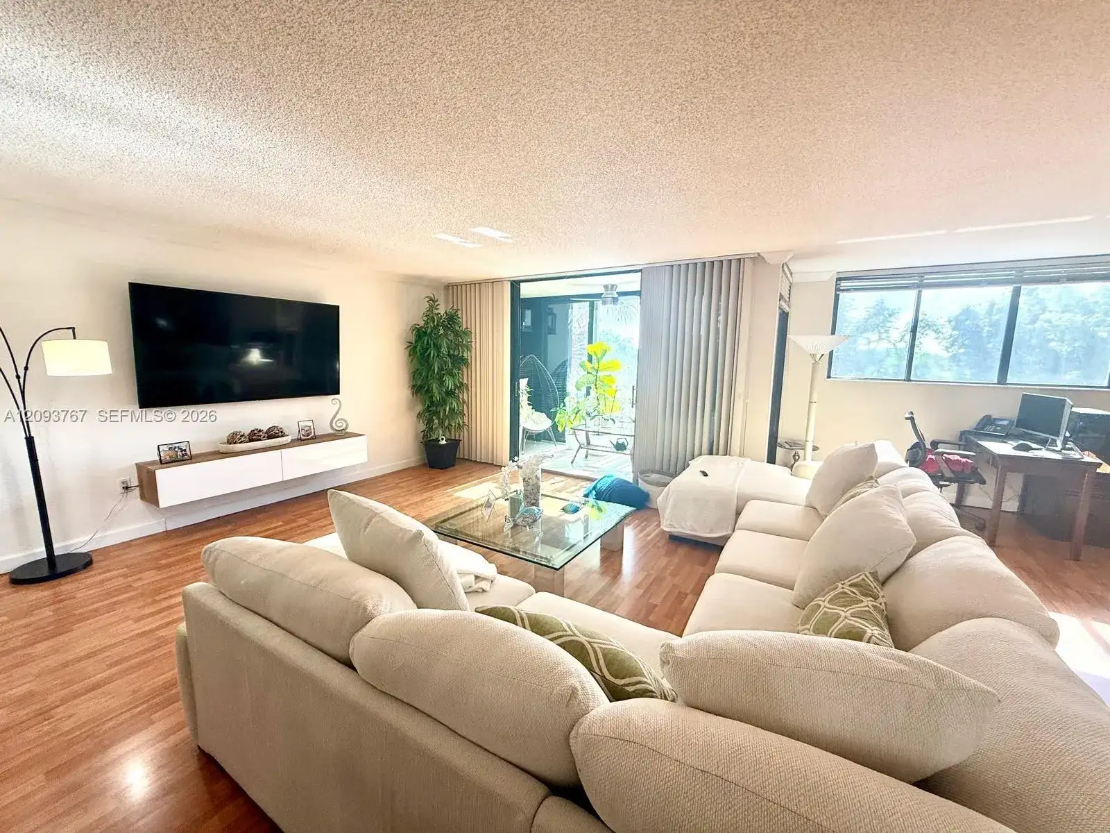 9735 NW 52nd St # 420, Doral FL 33178 photo 4