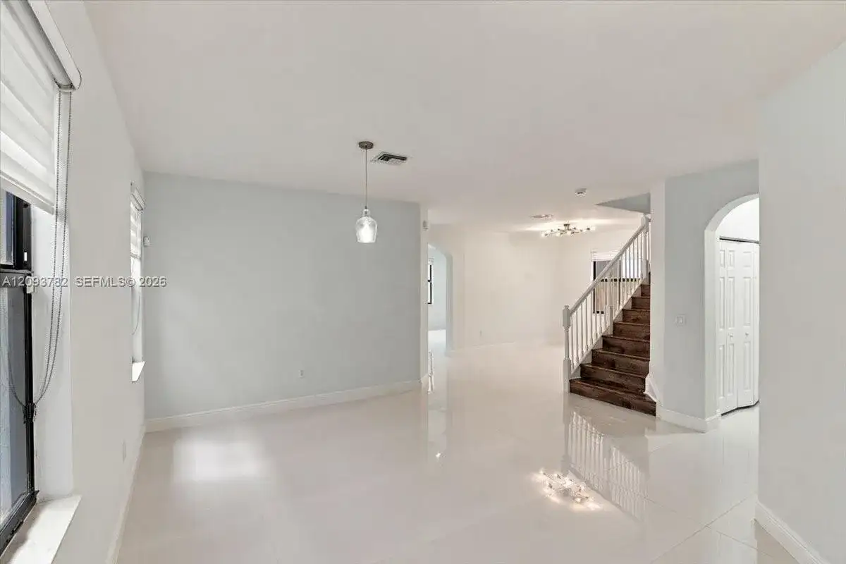 8770 NW 99th Path # 0, Doral FL 33178 photo 4