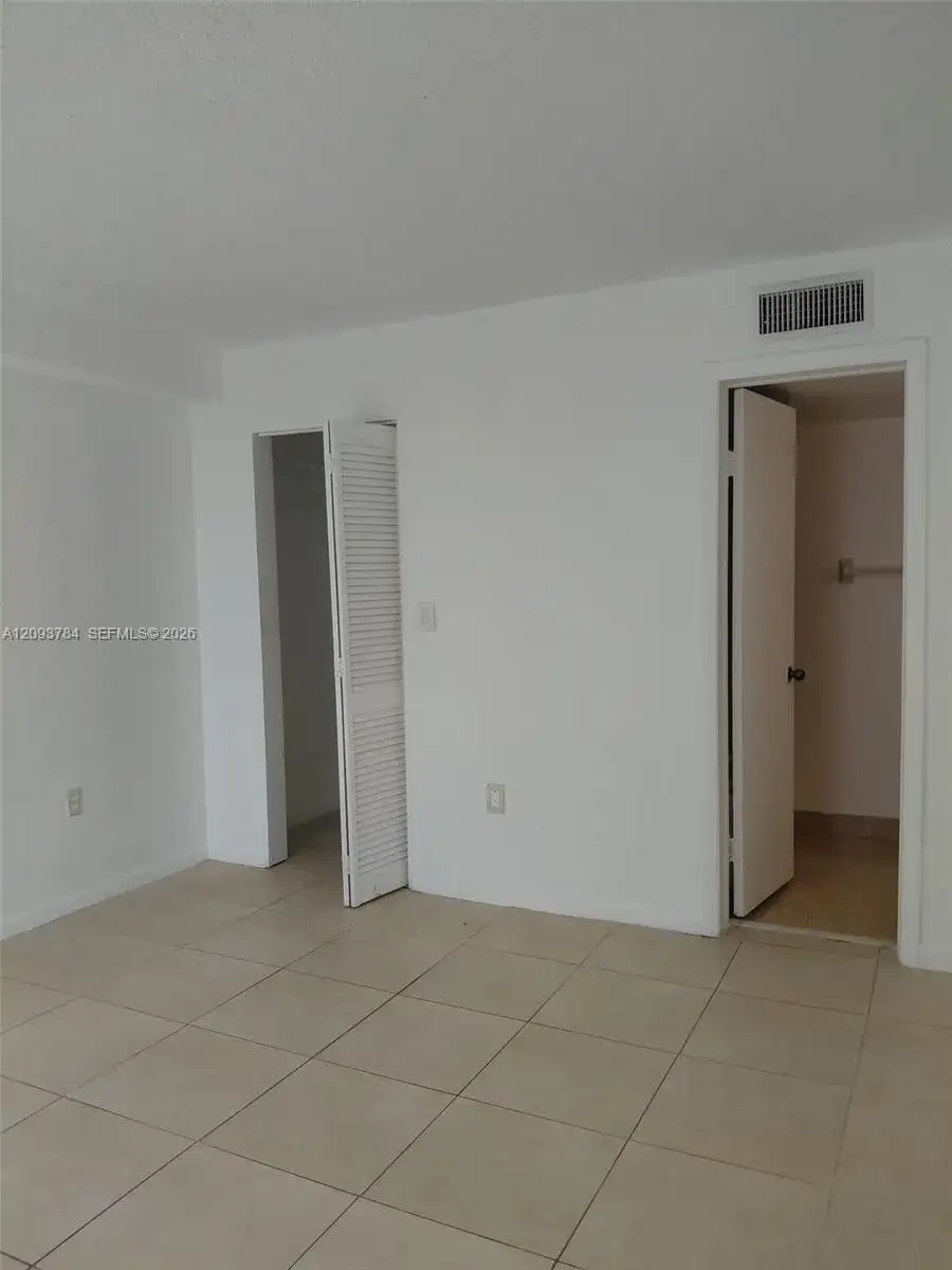11790 SW 18th St # 3, Miami FL 33175 photo 2