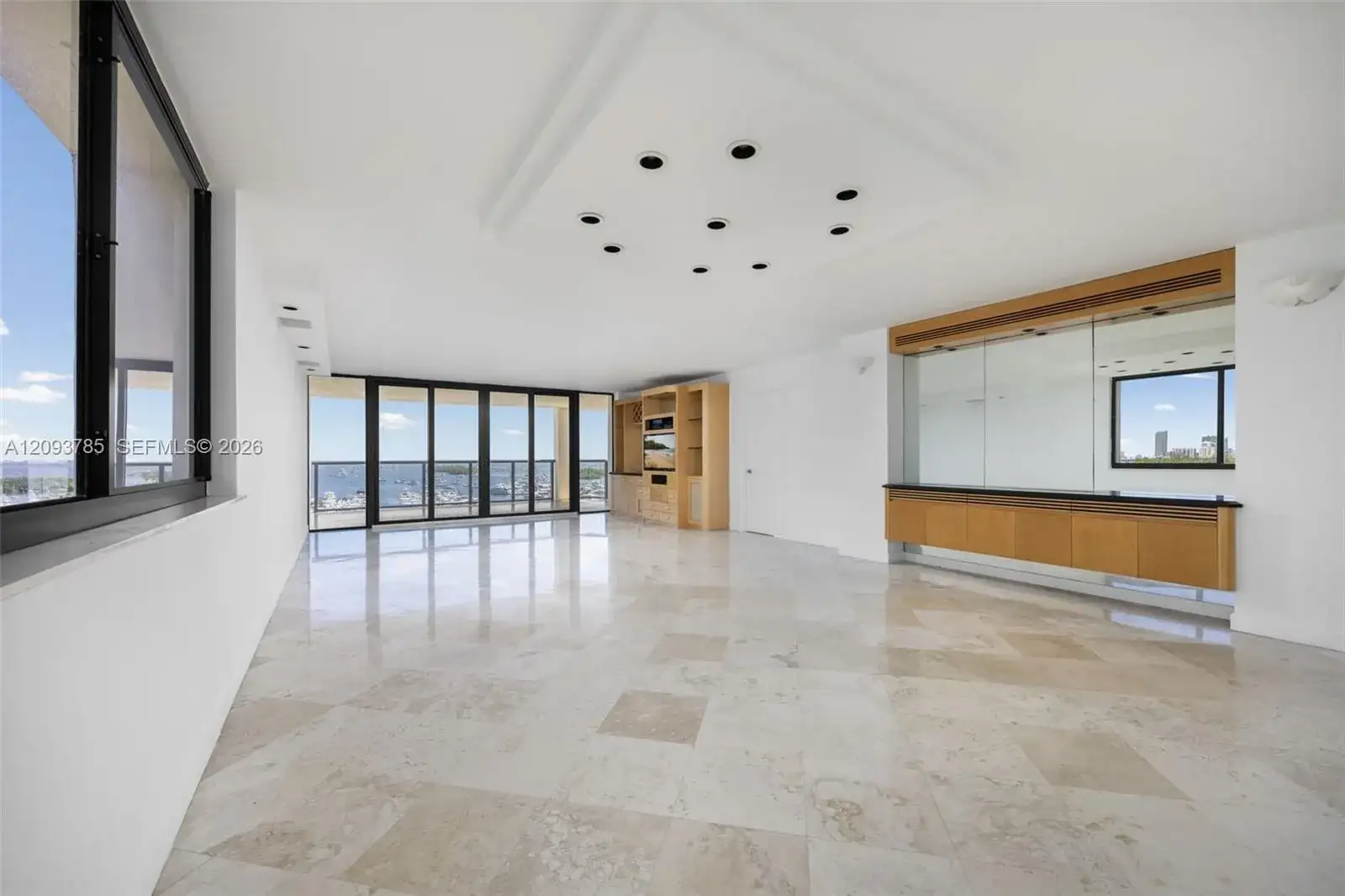 2575 S Bayshore Dr # 10B, Coconut Grove FL 33133 photo 2