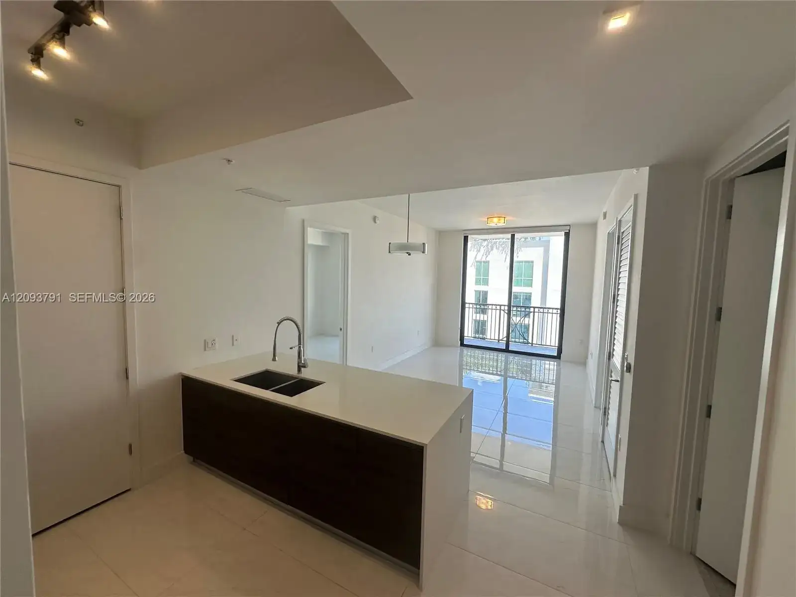 301 Altara Ave, Coral Gables FL 33146 photo 4