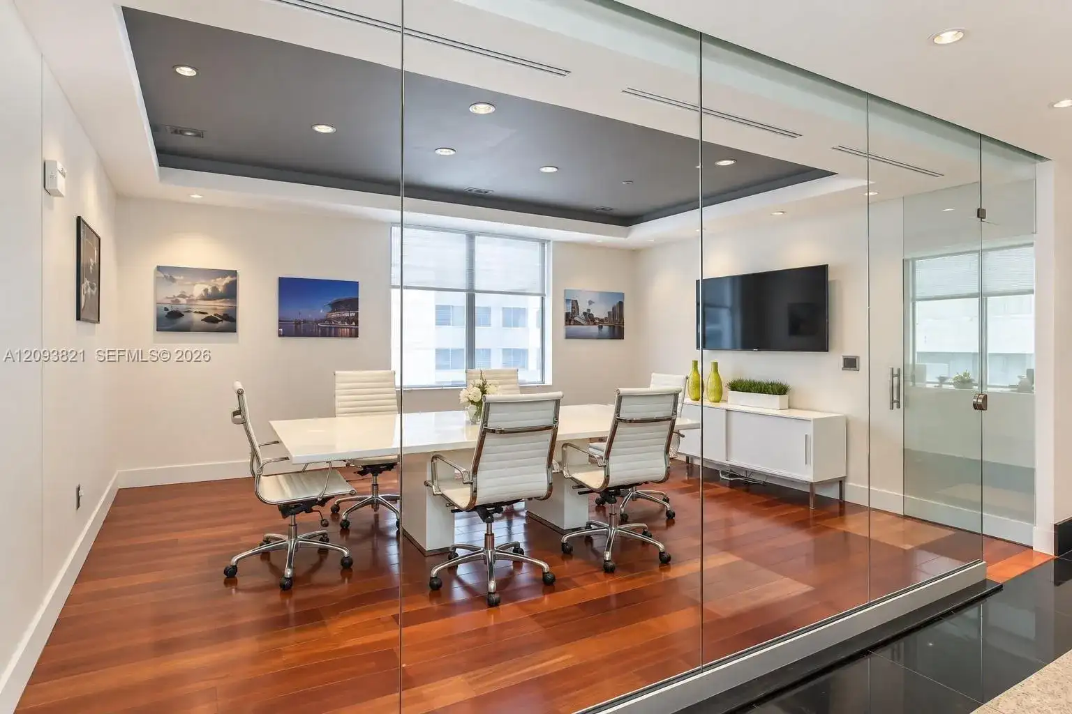 1000 Brickell Ave # 9A, Miami FL 33131 photo 2