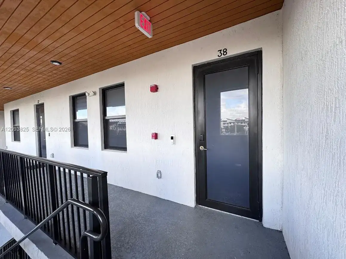 8015 NW 104th Ave # 38, Doral FL 33178 photo 3