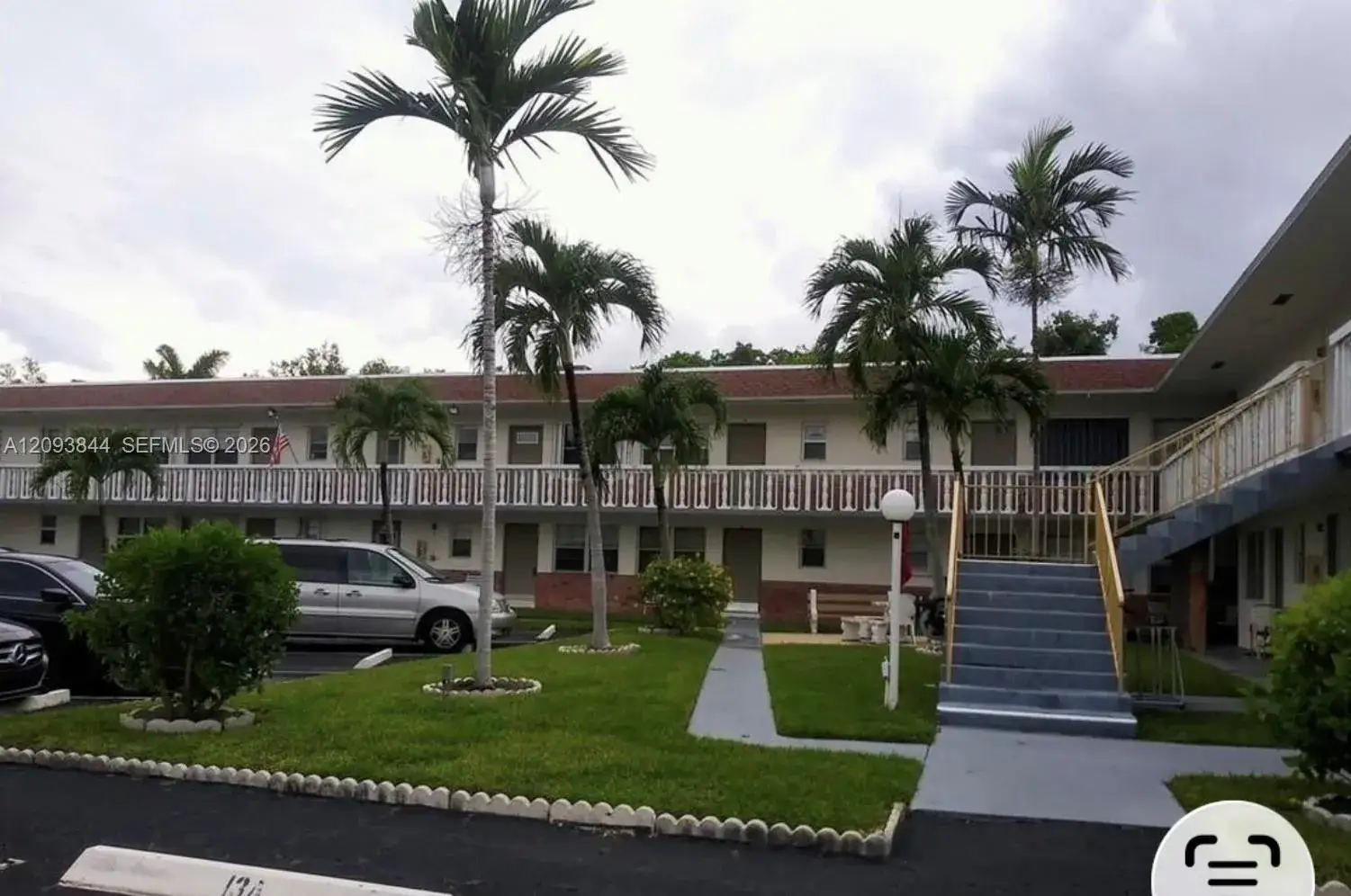 1554 N12 ct # 15B, Hollywood FL 33019