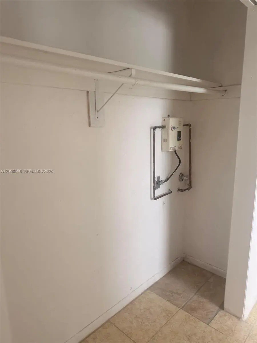 1945 SW 5th Pl # 5, Fort Lauderdale FL 33312