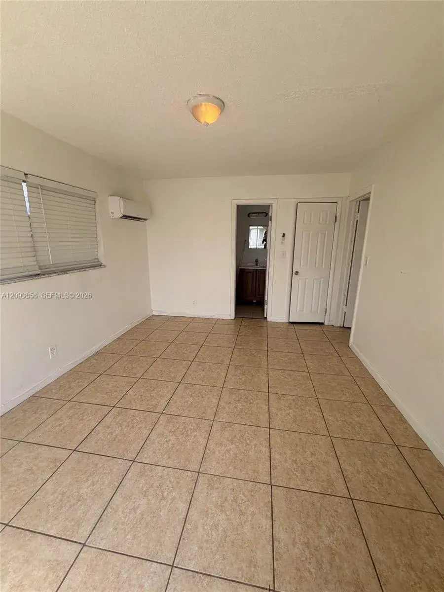 1945 SW 5th Pl # 5, Fort Lauderdale FL 33312