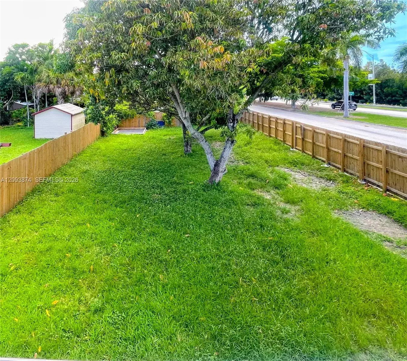 2402 SW 110th Ave, Miami FL 33165 photo 3