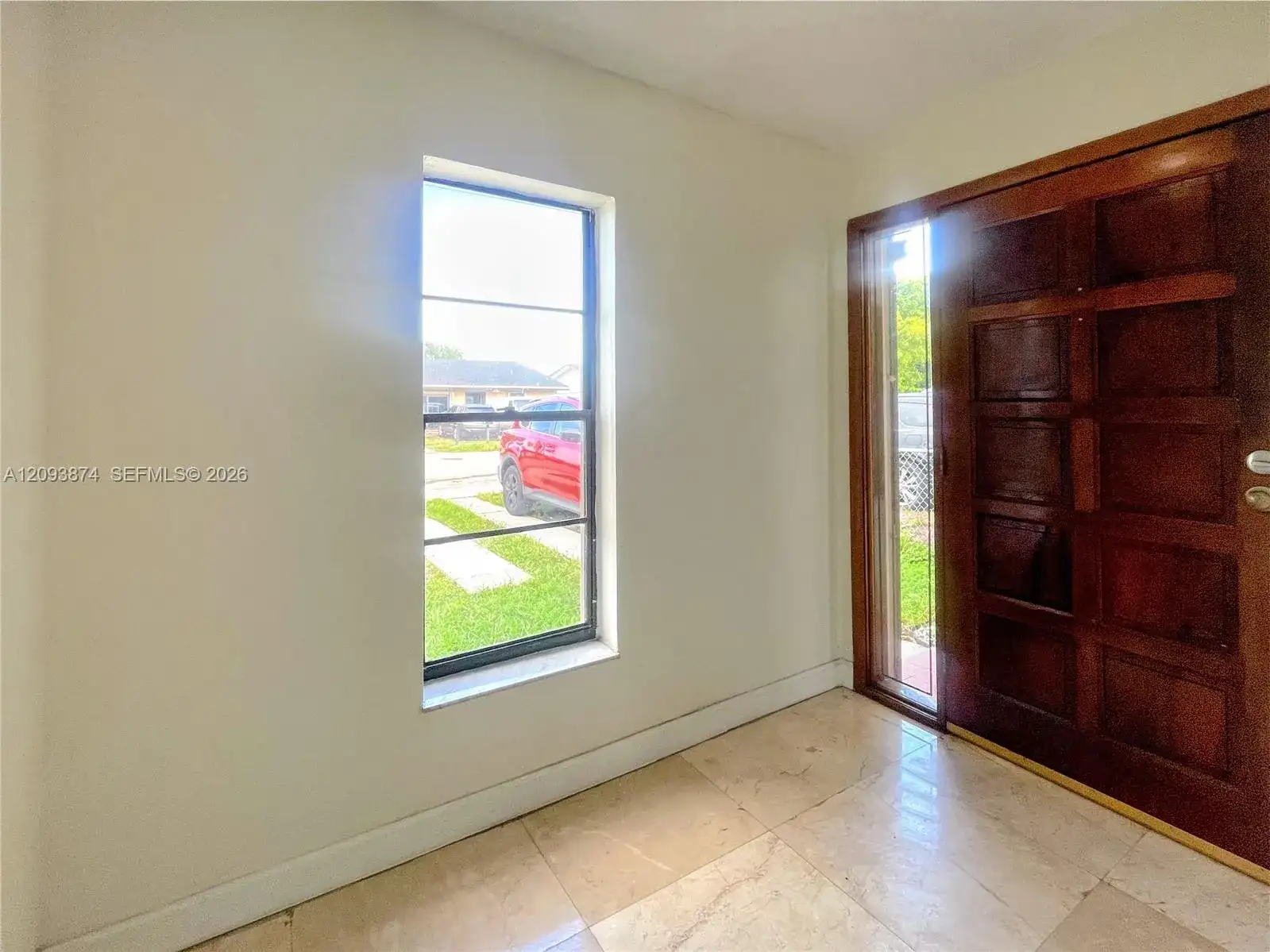 2402 SW 110th Ave, Miami FL 33165 photo 4