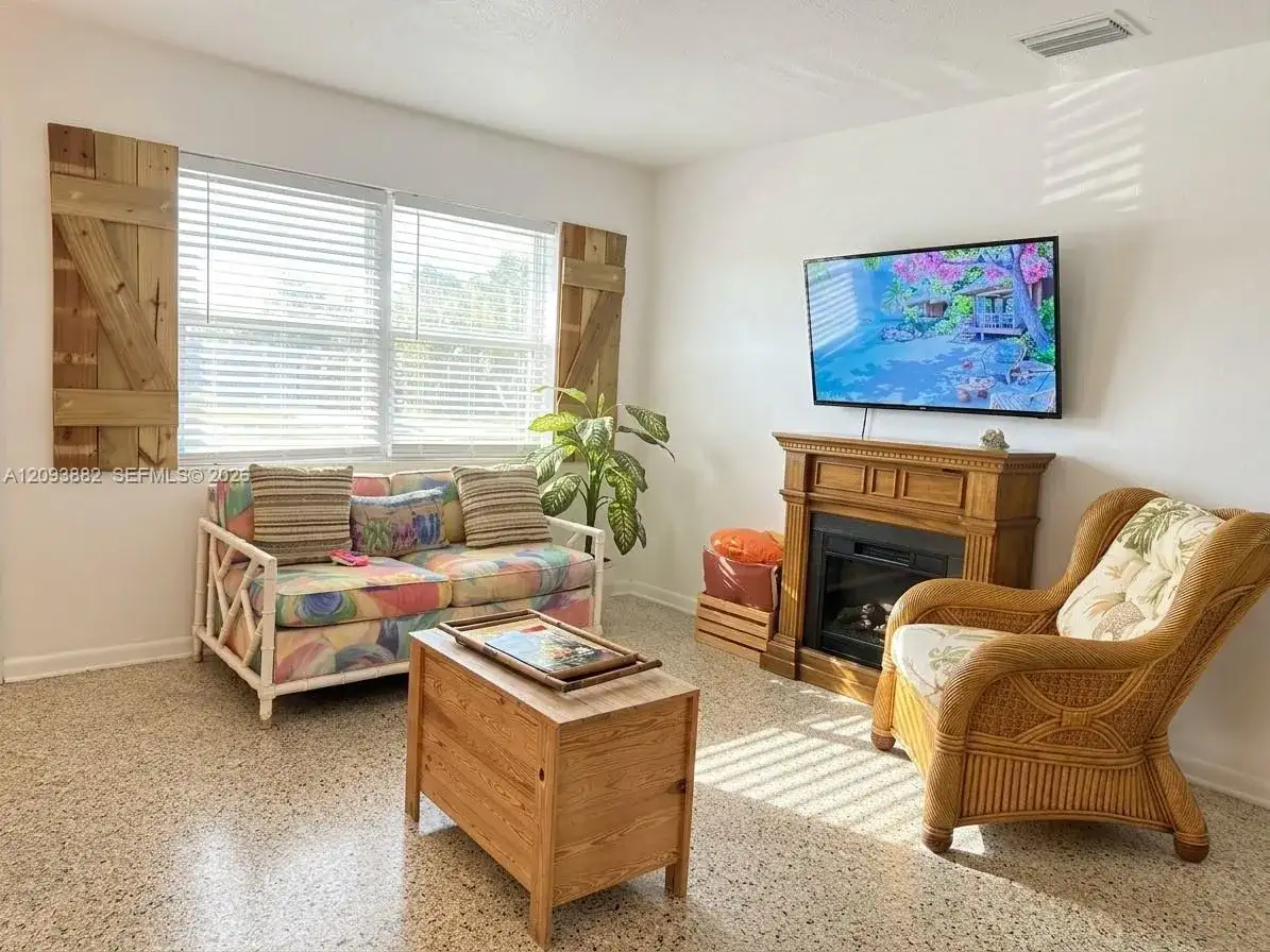 1684 NE Hilltop St, Jensen Beach FL 34957 photo 2