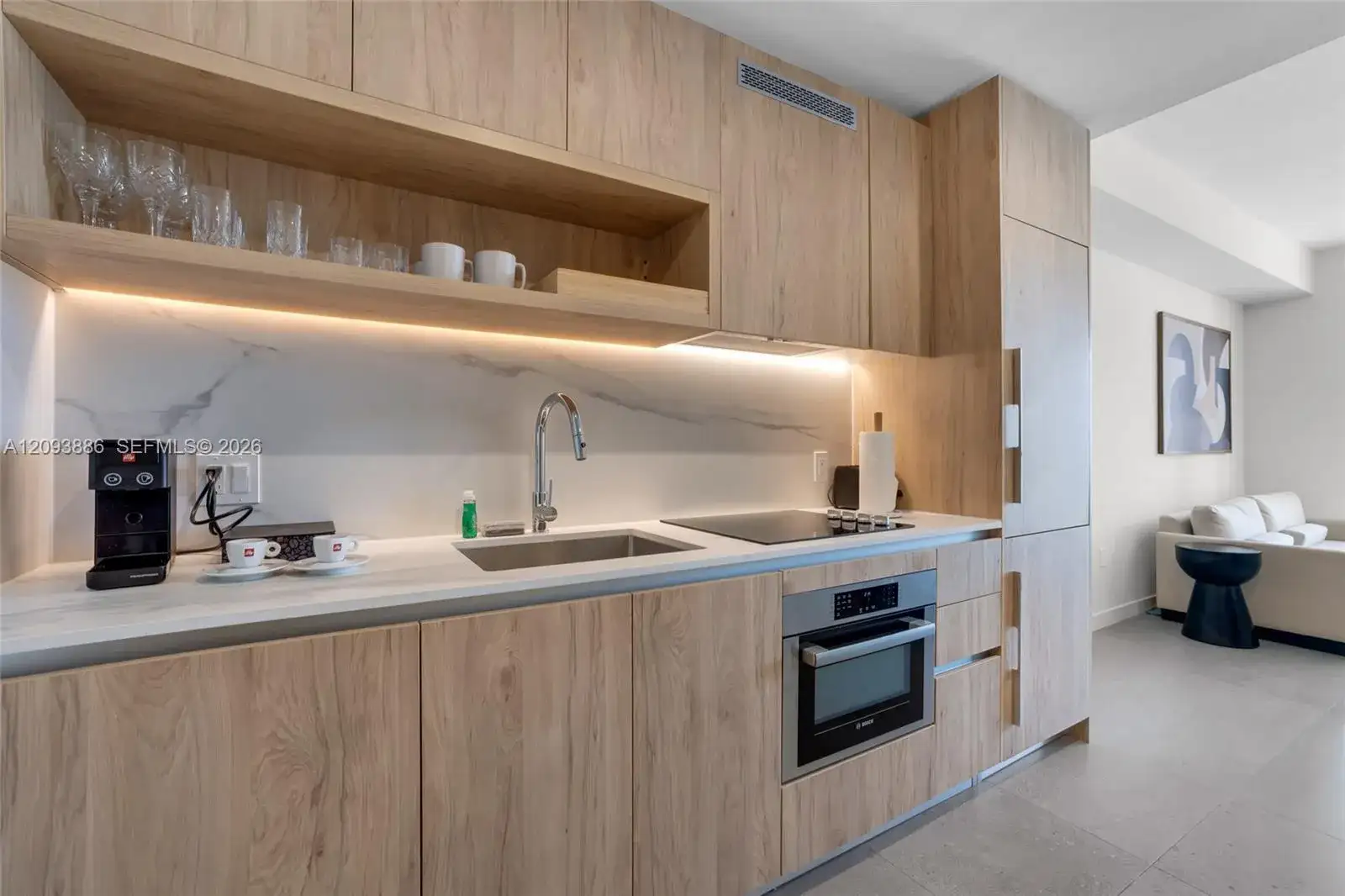 11 NE 6th St # 2310, Miami FL 33132 photo 3