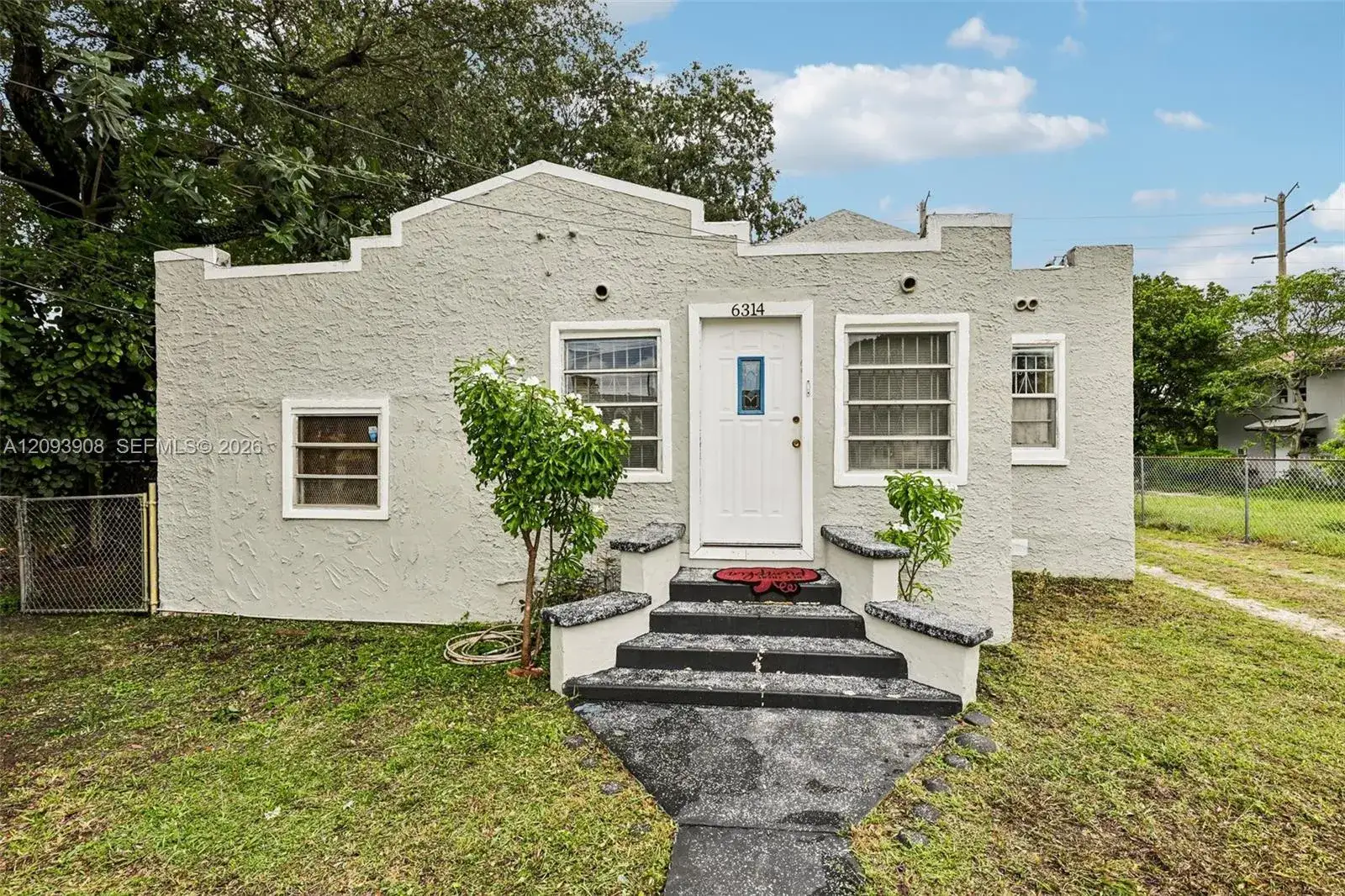 6314 NW 4th Ave, Miami FL 33150