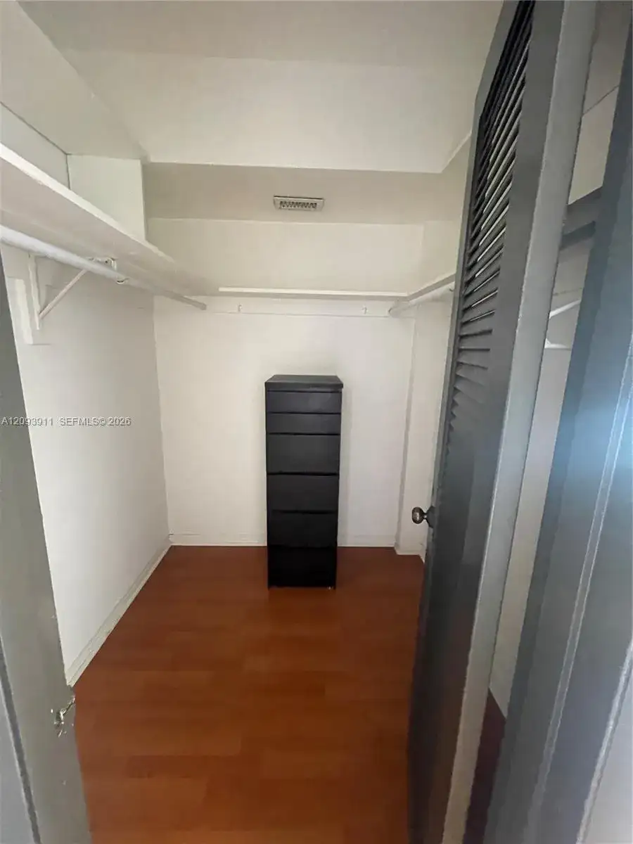 3010 Marcos Dr # R205, Aventura FL 33160 photo 5