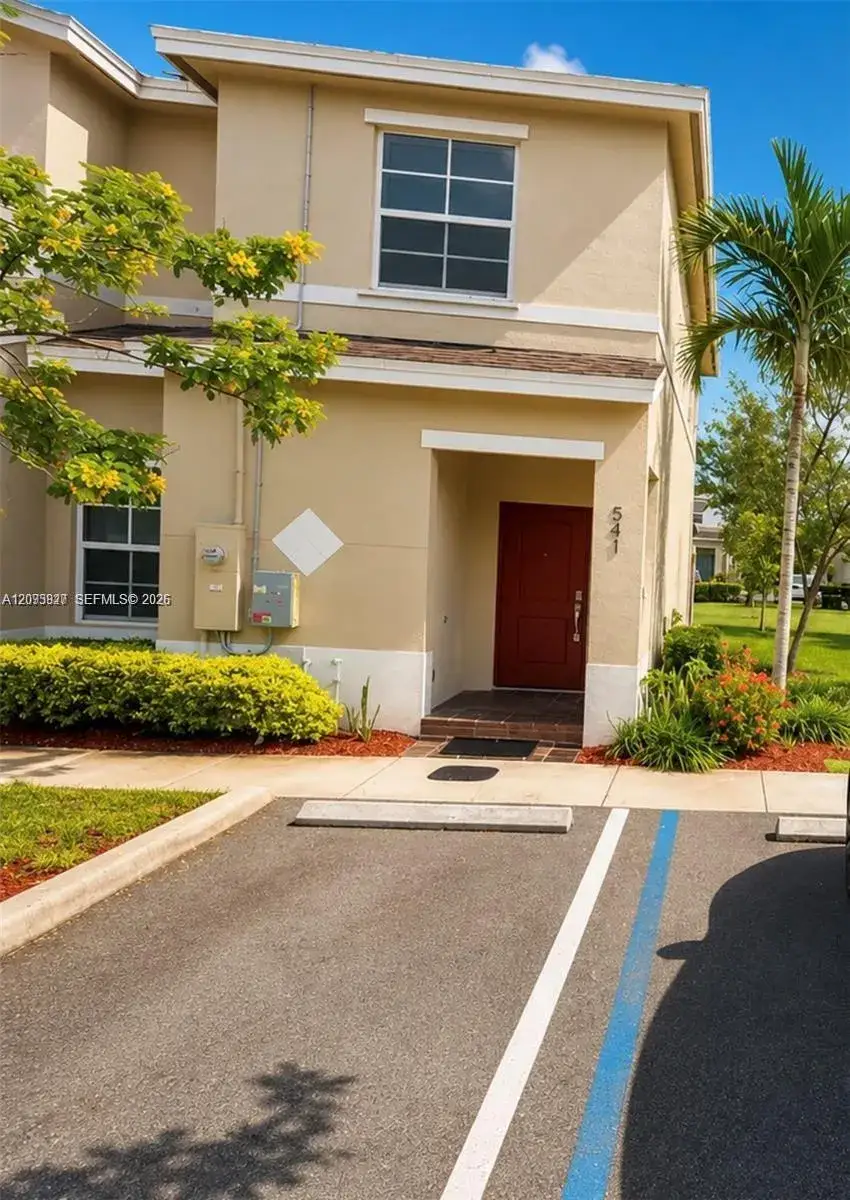 541 NE 5Th Ter N 5 Th Ter # 541, Florida City FL 33034