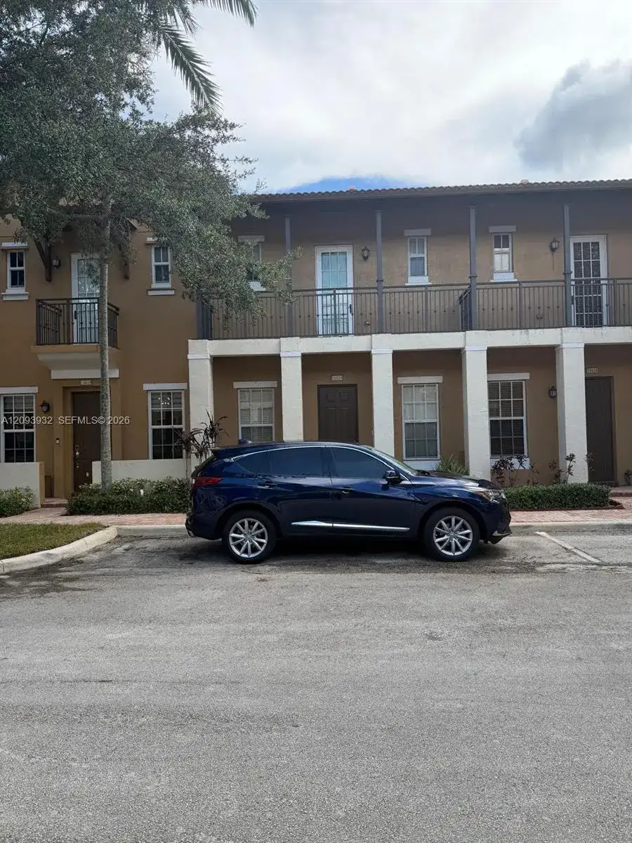 14624 SW 5th St # 5, Pembroke Pines FL 33027 photo 3