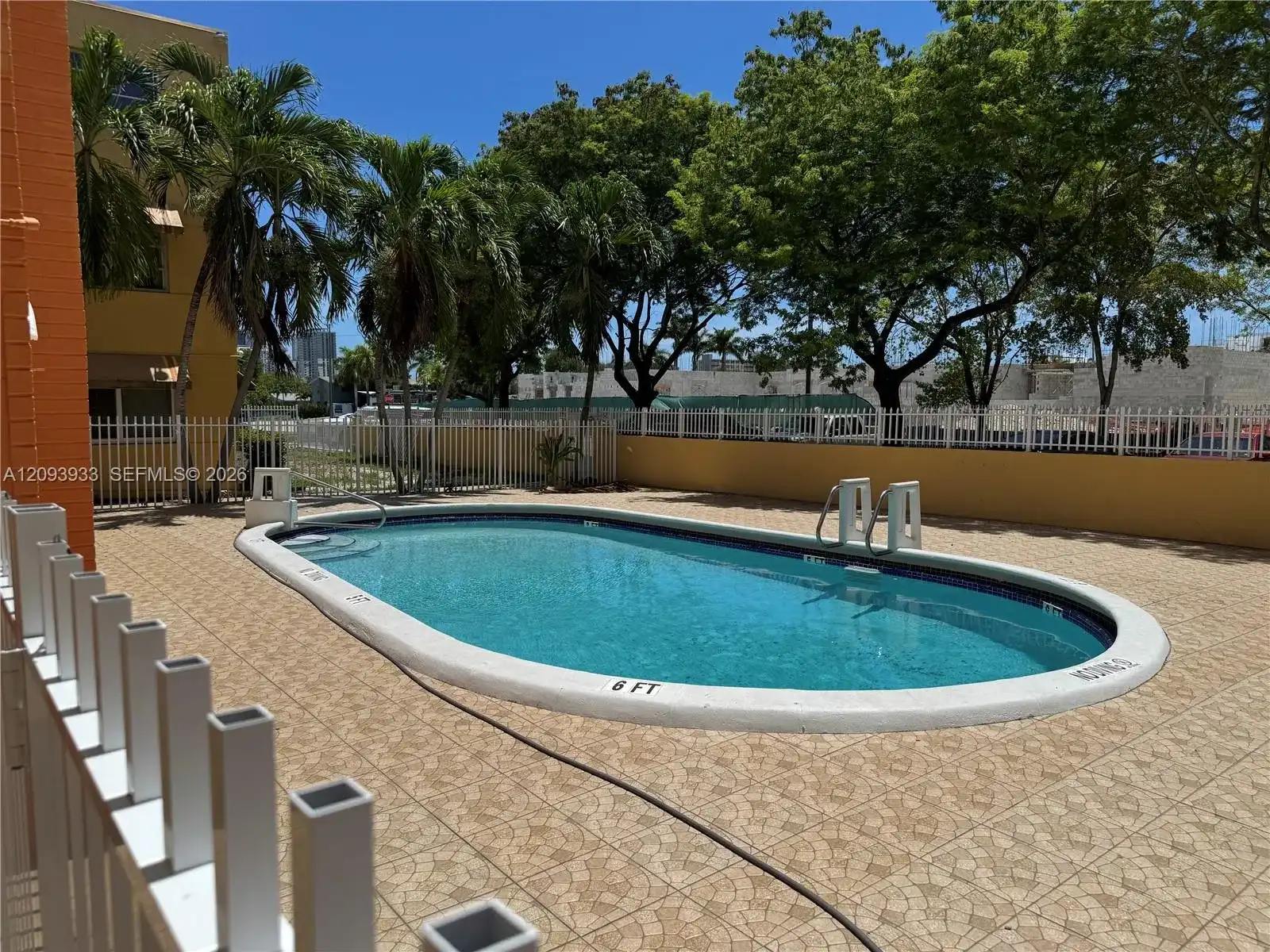 1851 NE 168th St # A2, North Miami Beach FL 33162