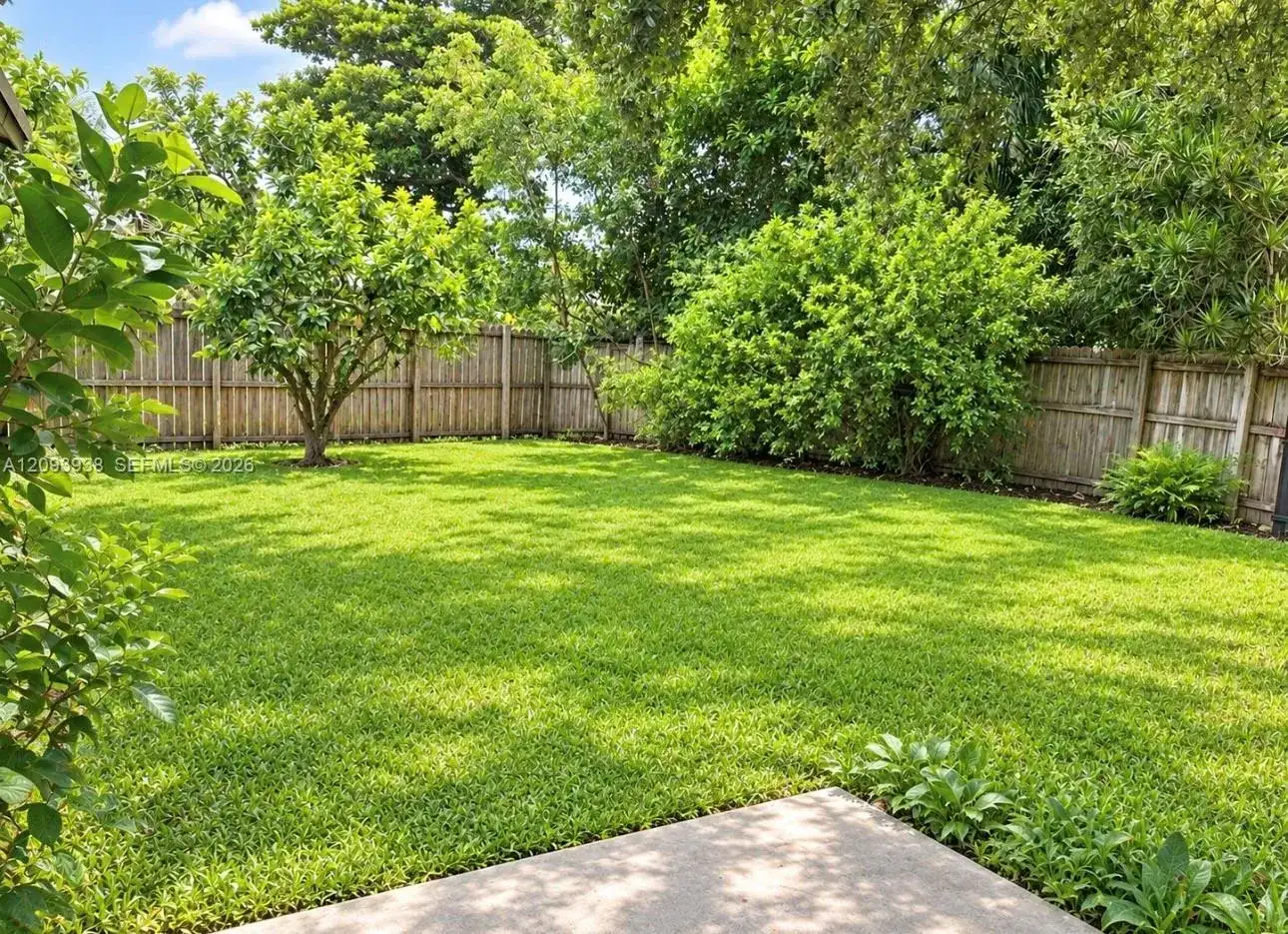 908 Cardinal Pl, Homestead FL 33035 photo 4