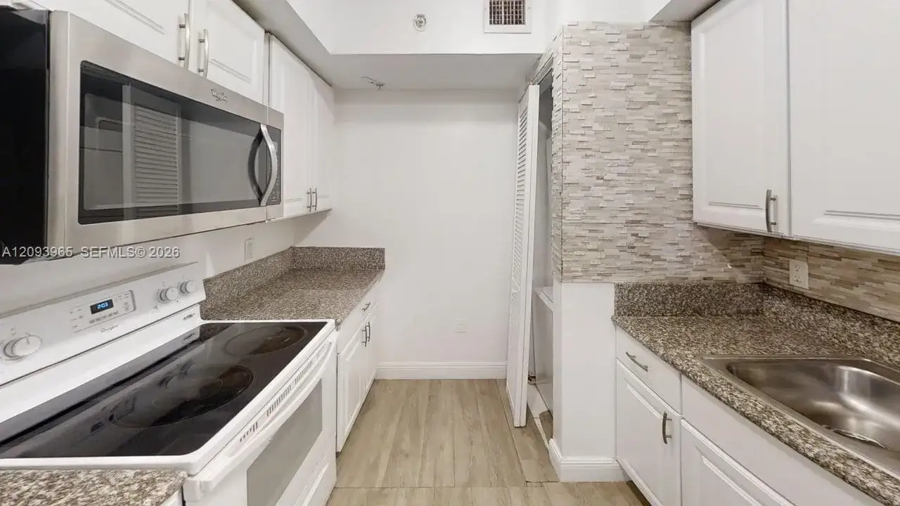 219 NW 12th Ave # 514, Miami FL 33128