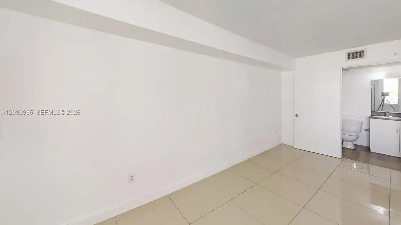 219 NW 12th Ave # 514, Miami FL 33128 photo 3