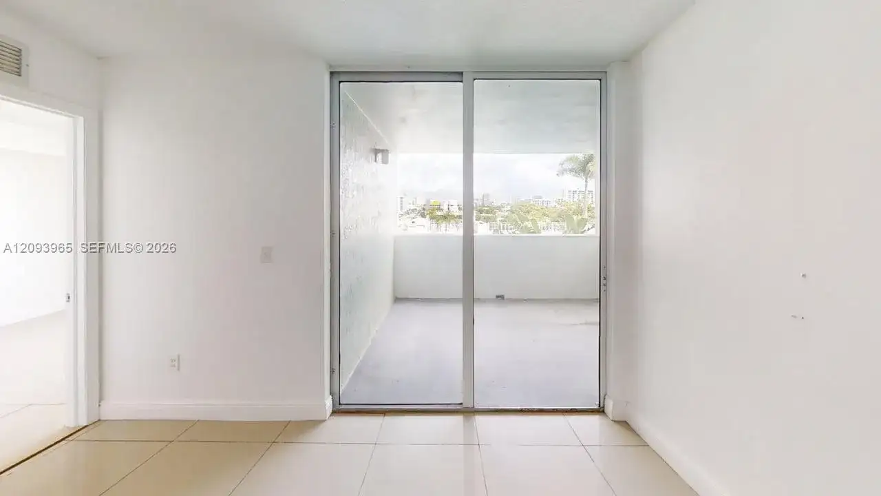 219 NW 12th Ave # 514, Miami FL 33128 photo 5