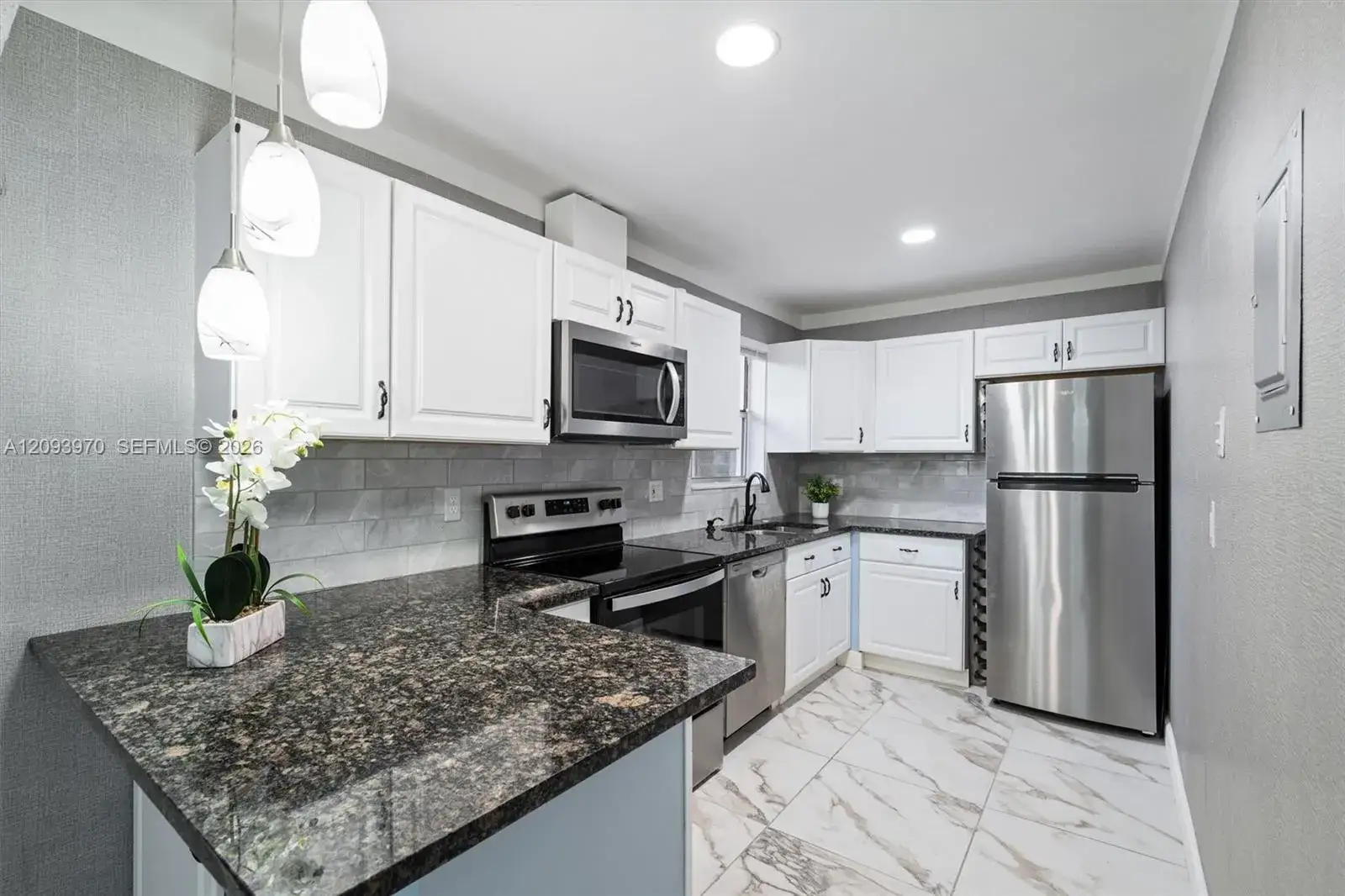 236 Lake Dora Dr # 236, West Palm Beach FL 33411
