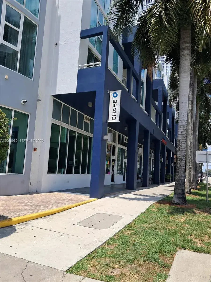 275 NE 18th St # 1409, Miami FL 33132