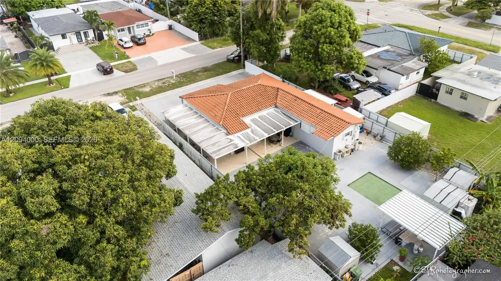 188 E 59th St, Hialeah FL 33013