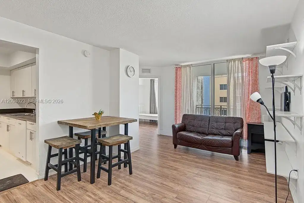219 NW 12th Ave # 807, Miami FL 33128 photo 2