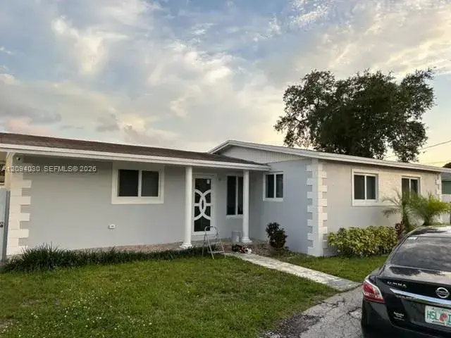 2310 NW 175th St, Miami Gardens FL 33056