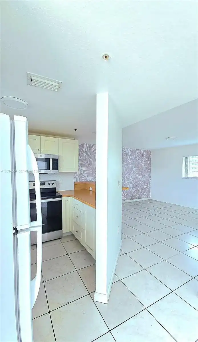 328 NW 12th Ave # 11, Miami FL 33128