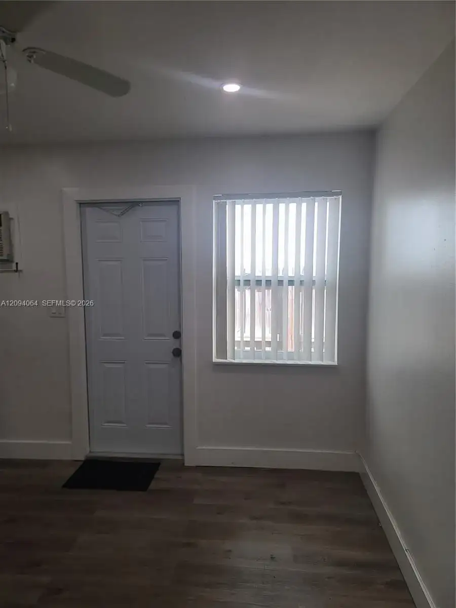 2862 SW 38th Ct Rear, Miami FL 33134 photo 3