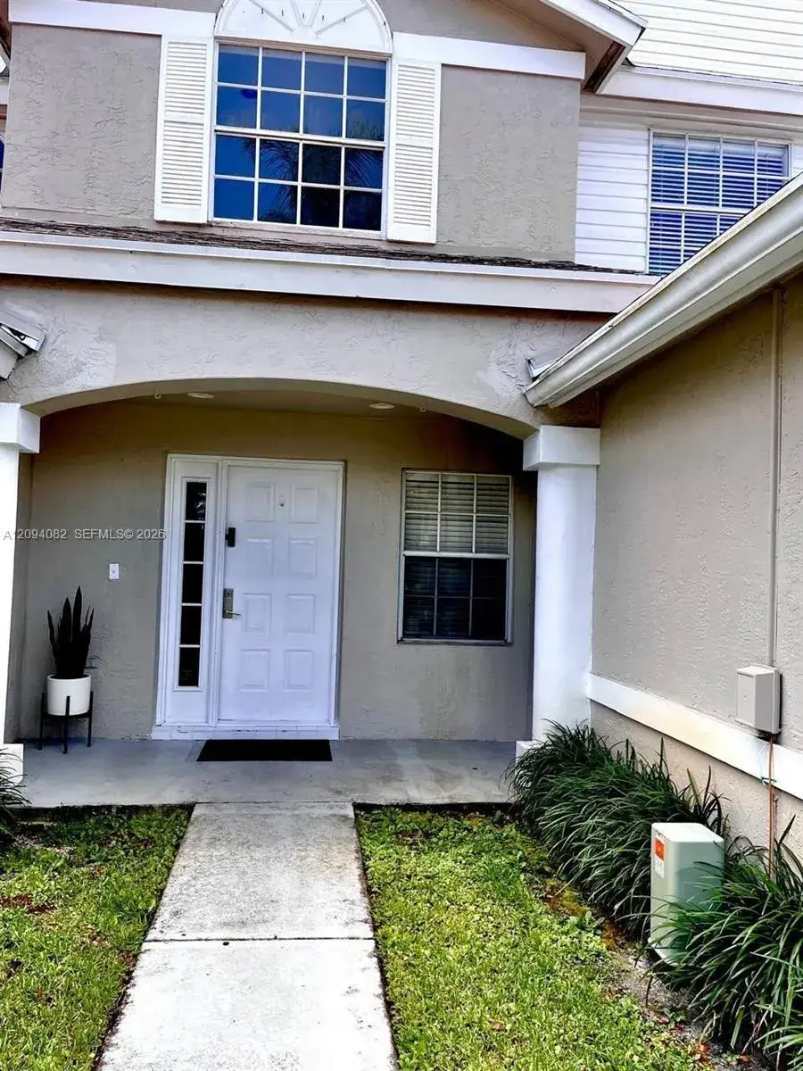9100 Boca Gardens Pkwy # B, Boca Raton FL 33496