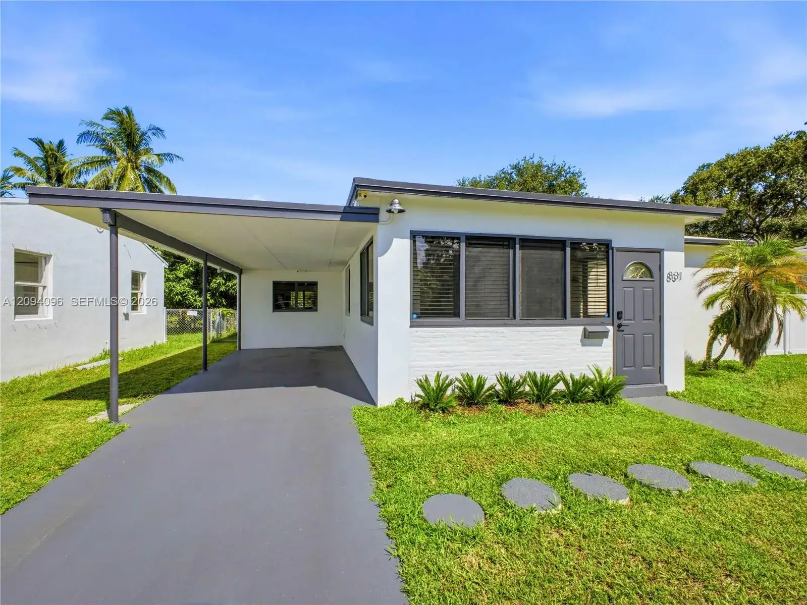 831 S 28th Ave, Hollywood FL 33020 photo 4
