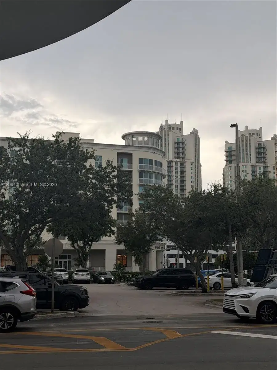 7270 SW 88th St # B502, Miami FL 33156