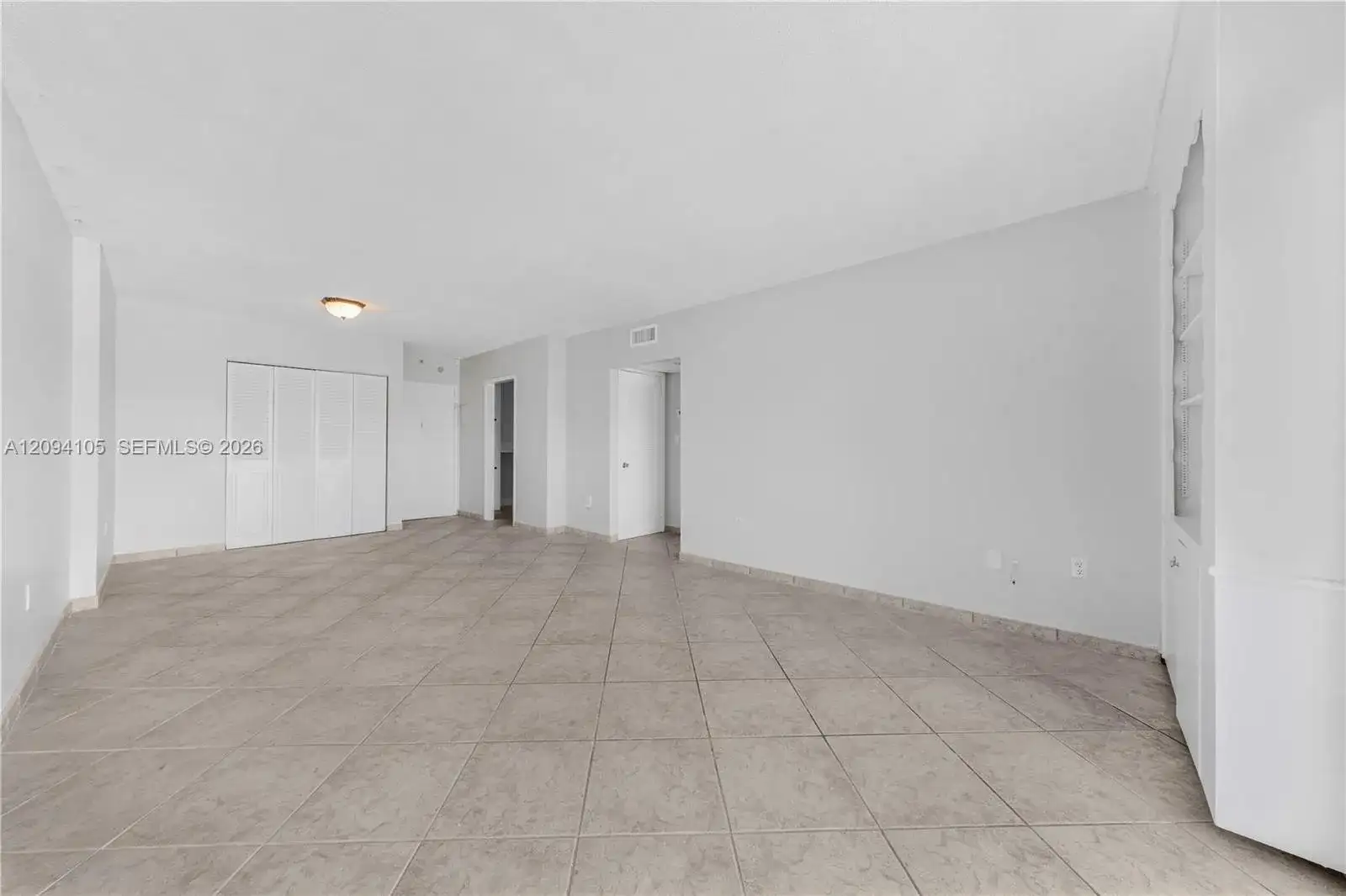 400 Kings Point Dr # 1427, Sunny Isles Beach FL 33160 photo 3