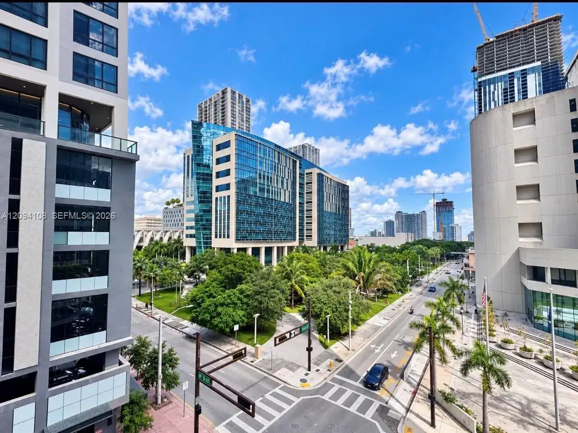 225 N Miami Ave # 504, Miami FL 33128 photo 3