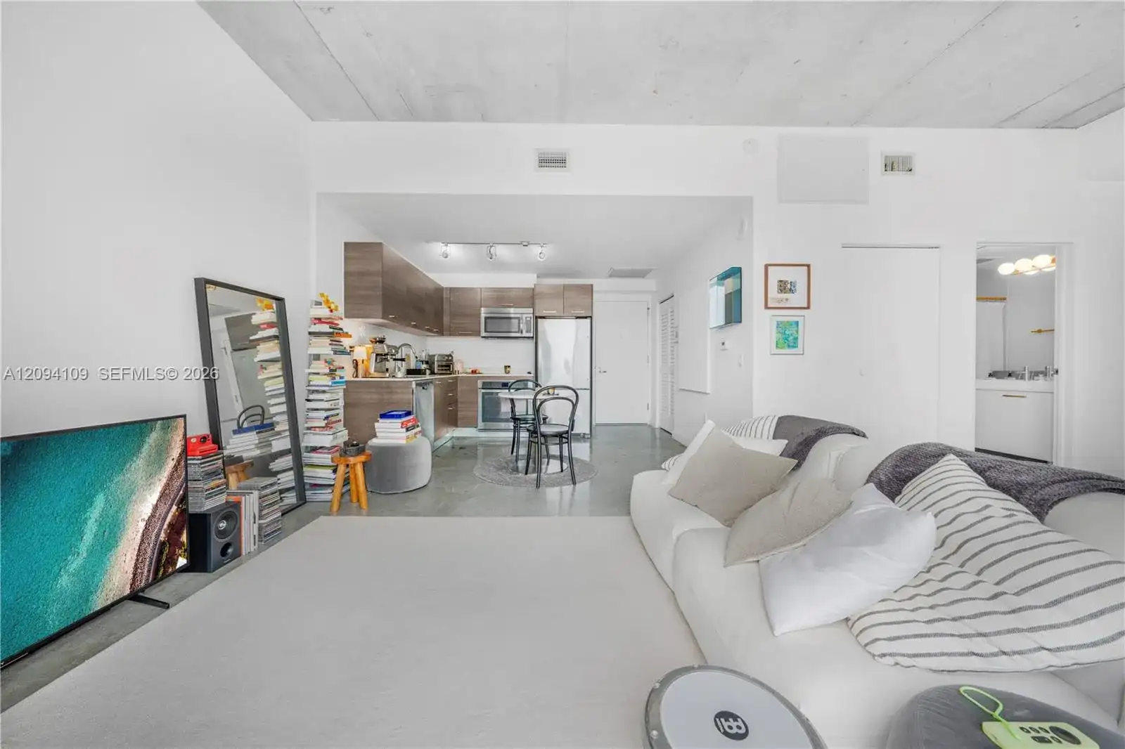 151 SE 1st St # 2503, Miami FL 33131 photo 5
