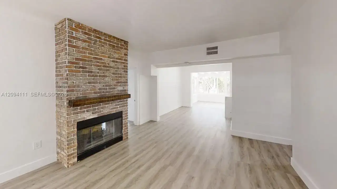 5951 SW 46th Ter, Miami FL 33155 photo 4