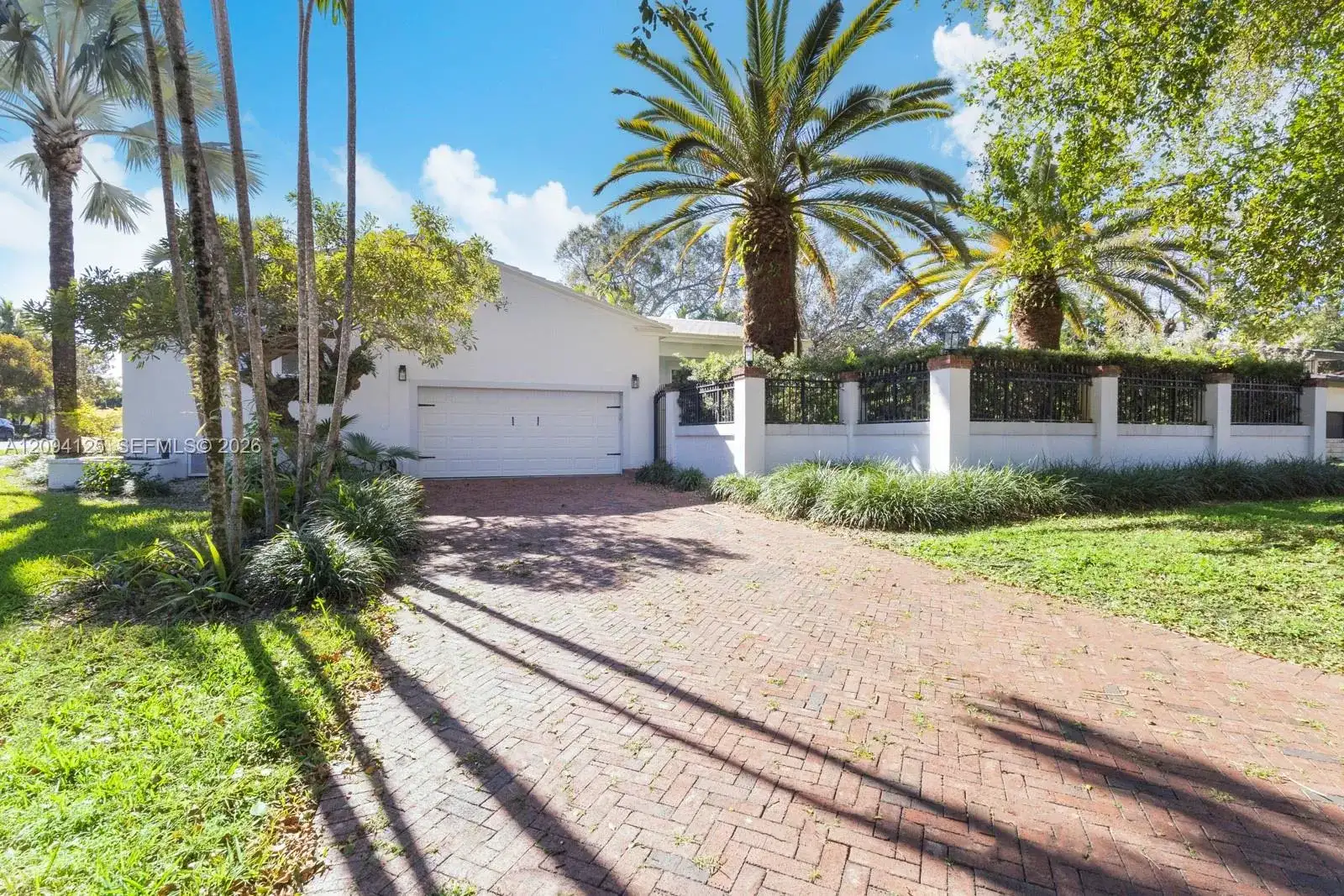 4404 Alhambra Cir, Coral Gables FL 33146 photo 5