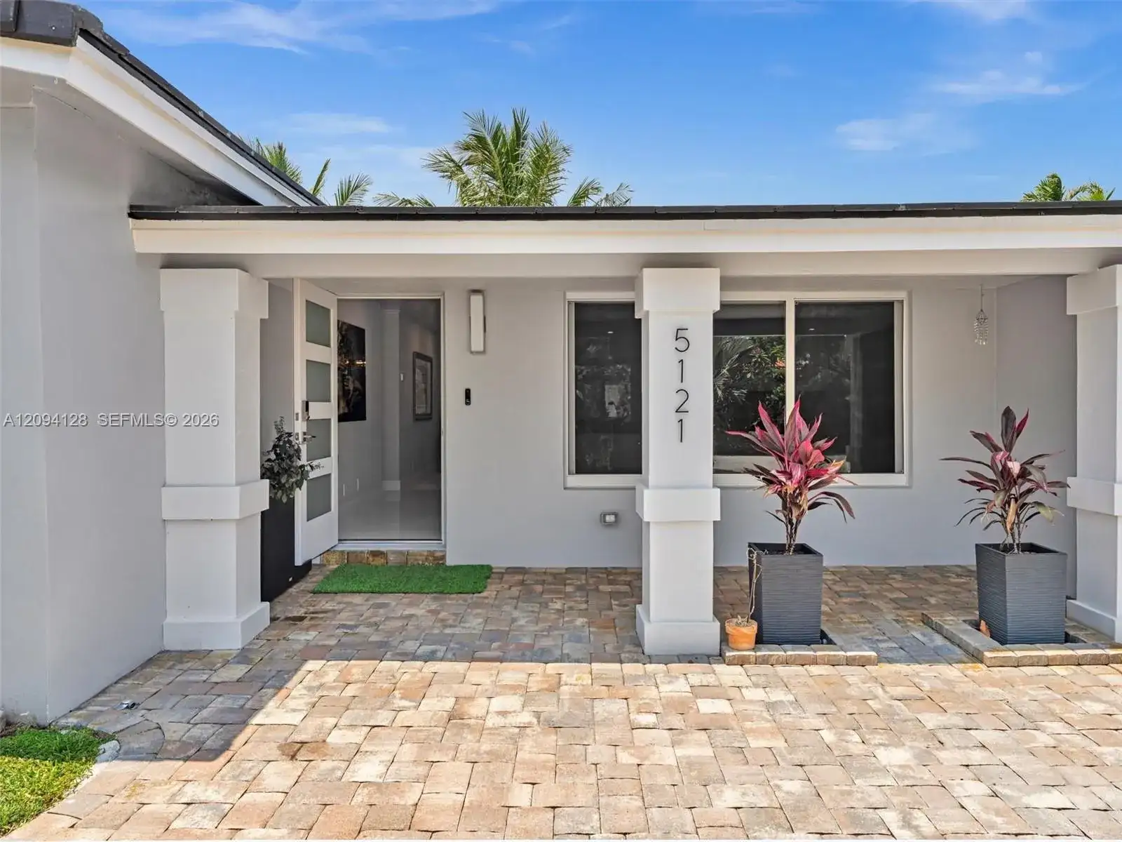 5121 NE 30th Ter, Lighthouse Point FL 33064 photo 2