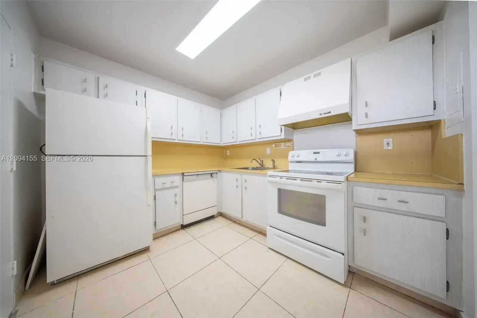 500 Three Islands Blvd # 225, Hallandale Beach FL 33009 photo 3