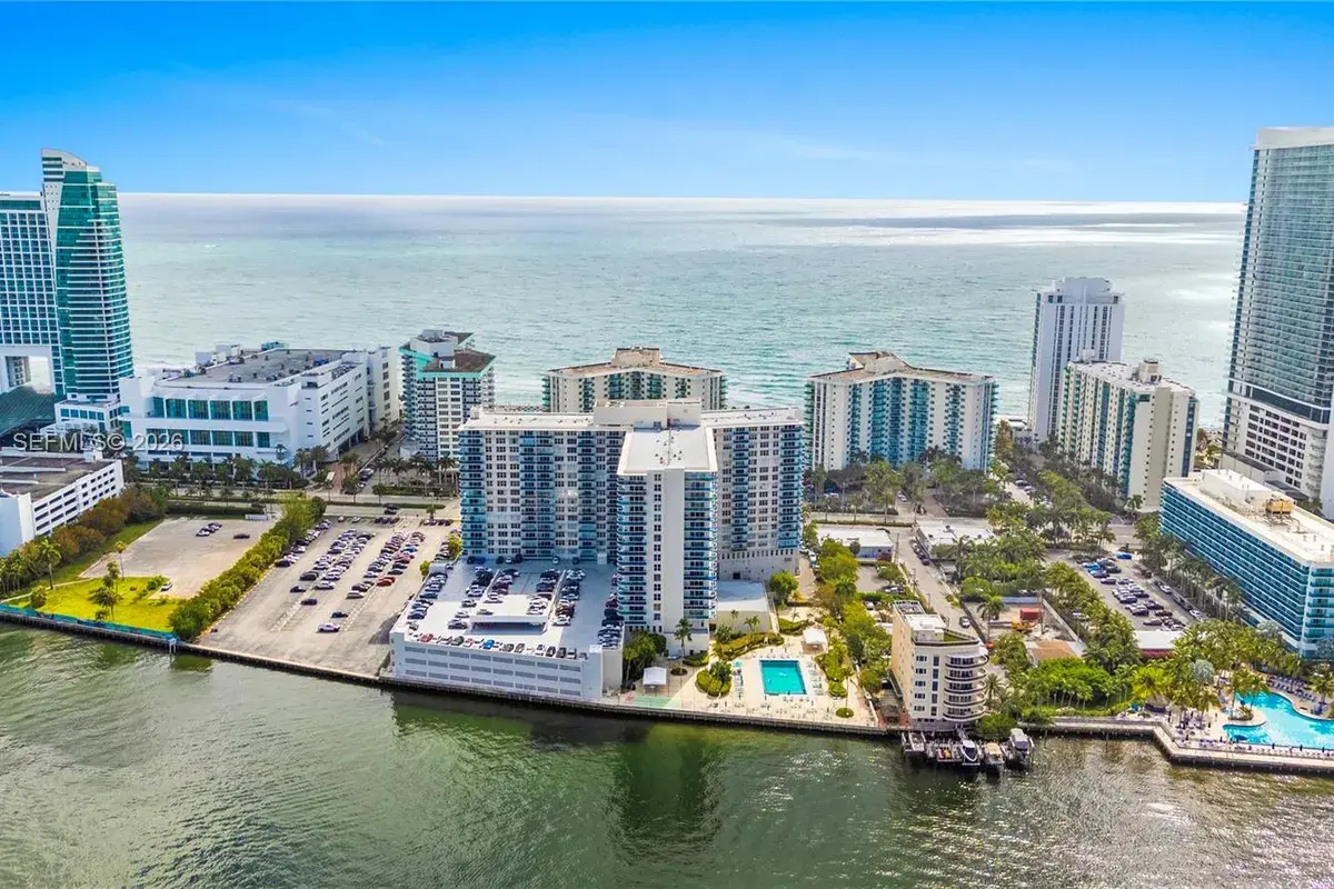 3800 S Ocean Dr # 525, Hollywood FL 33019