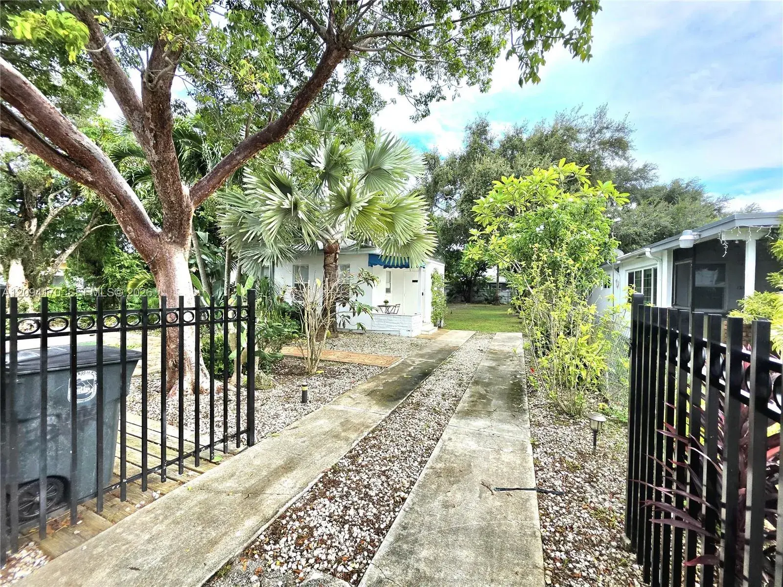 1220 NE 128th St, North Miami FL 33161