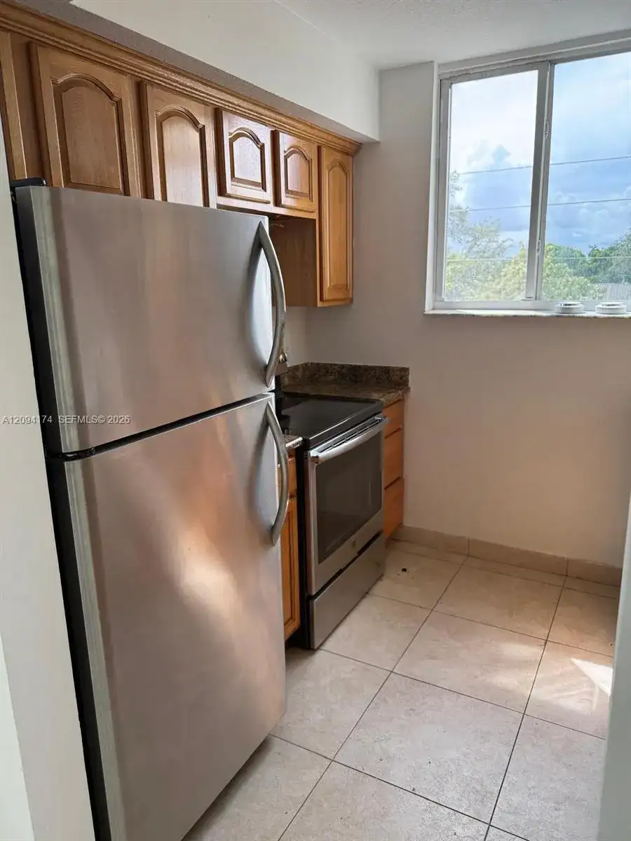 2647 NW 25th ave # 405, Miami FL 33142 photo 3