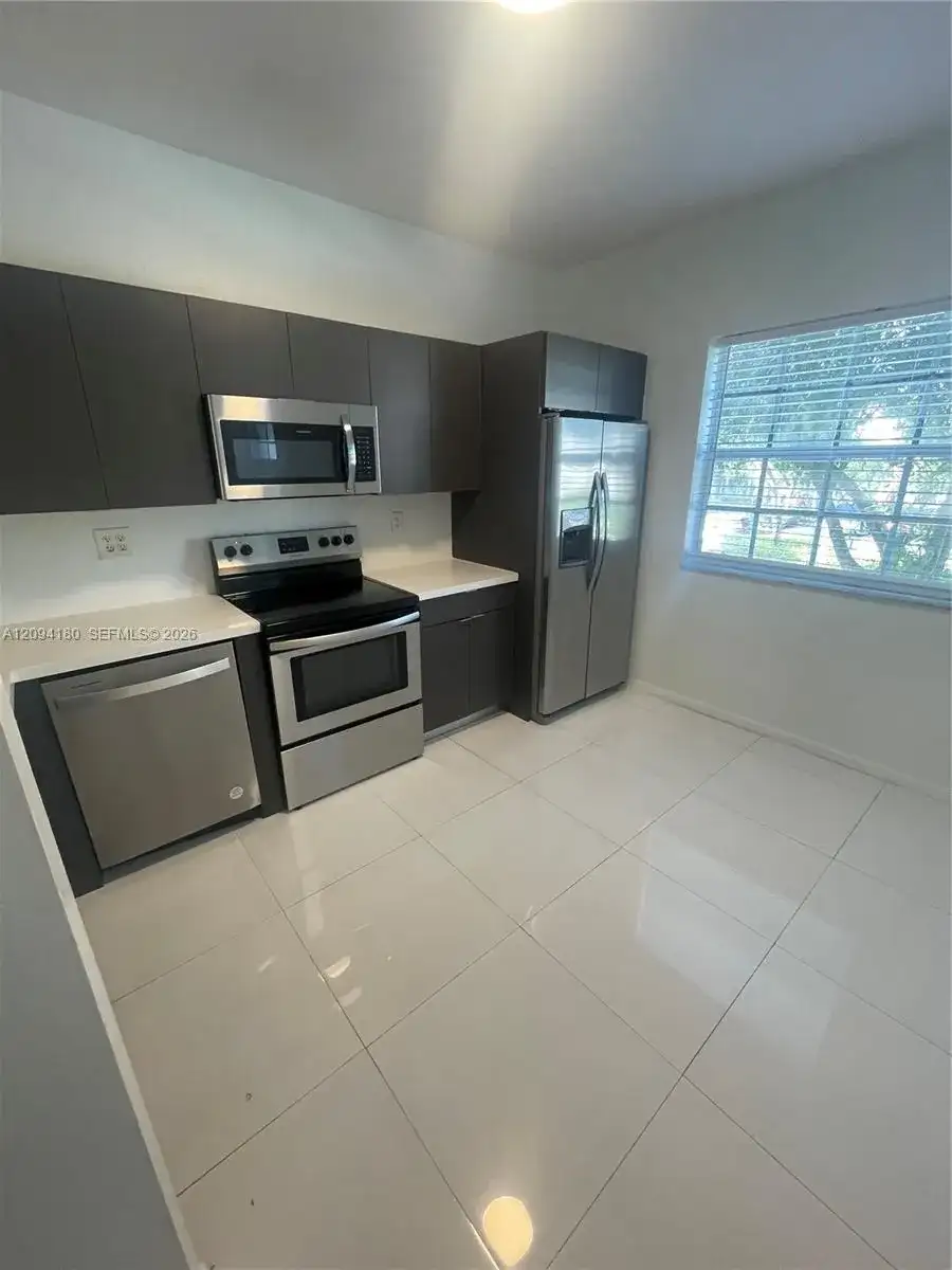 5600 NW 114th Pl # 202, Doral FL 33178 photo 3