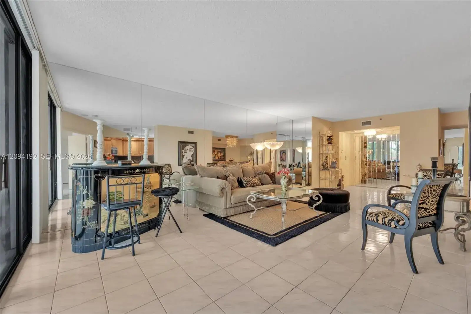 20281 E Country Club Dr # 305, Aventura FL 33180 photo 4