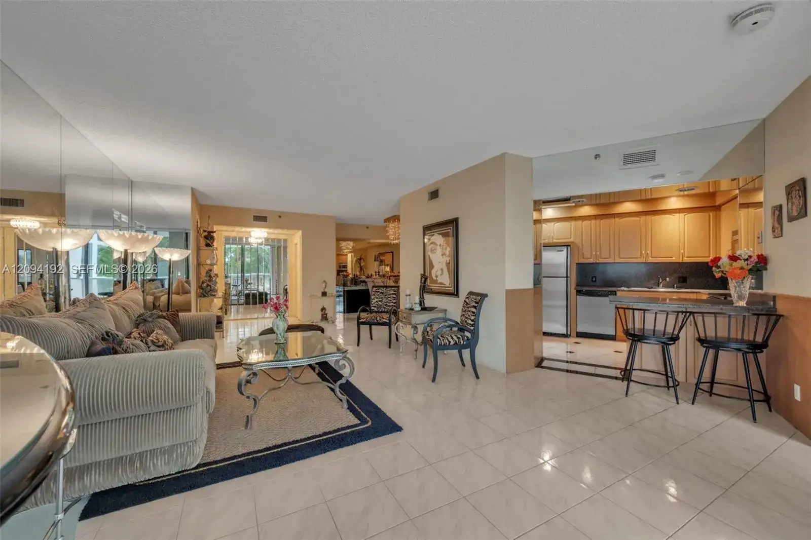 20281 E Country Club Dr # 305, Aventura FL 33180 photo 5