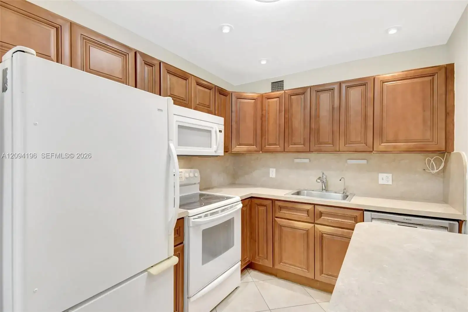 13475 SW 9th St # 413A, Pembroke Pines FL 33027 photo 4