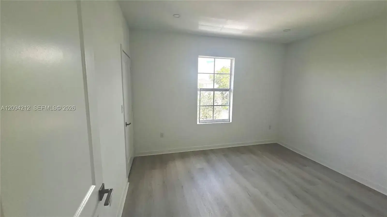 619 NE 4th St, Florida City FL 33034 photo 5