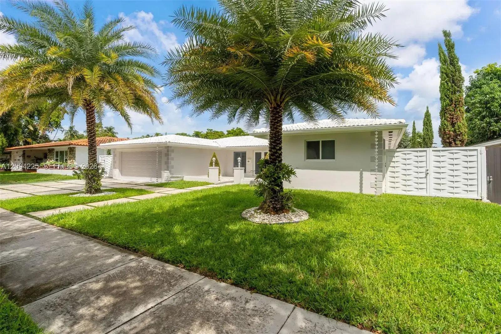 6951 S Miami Lakeway S, Miami Lakes FL 33014 photo 3