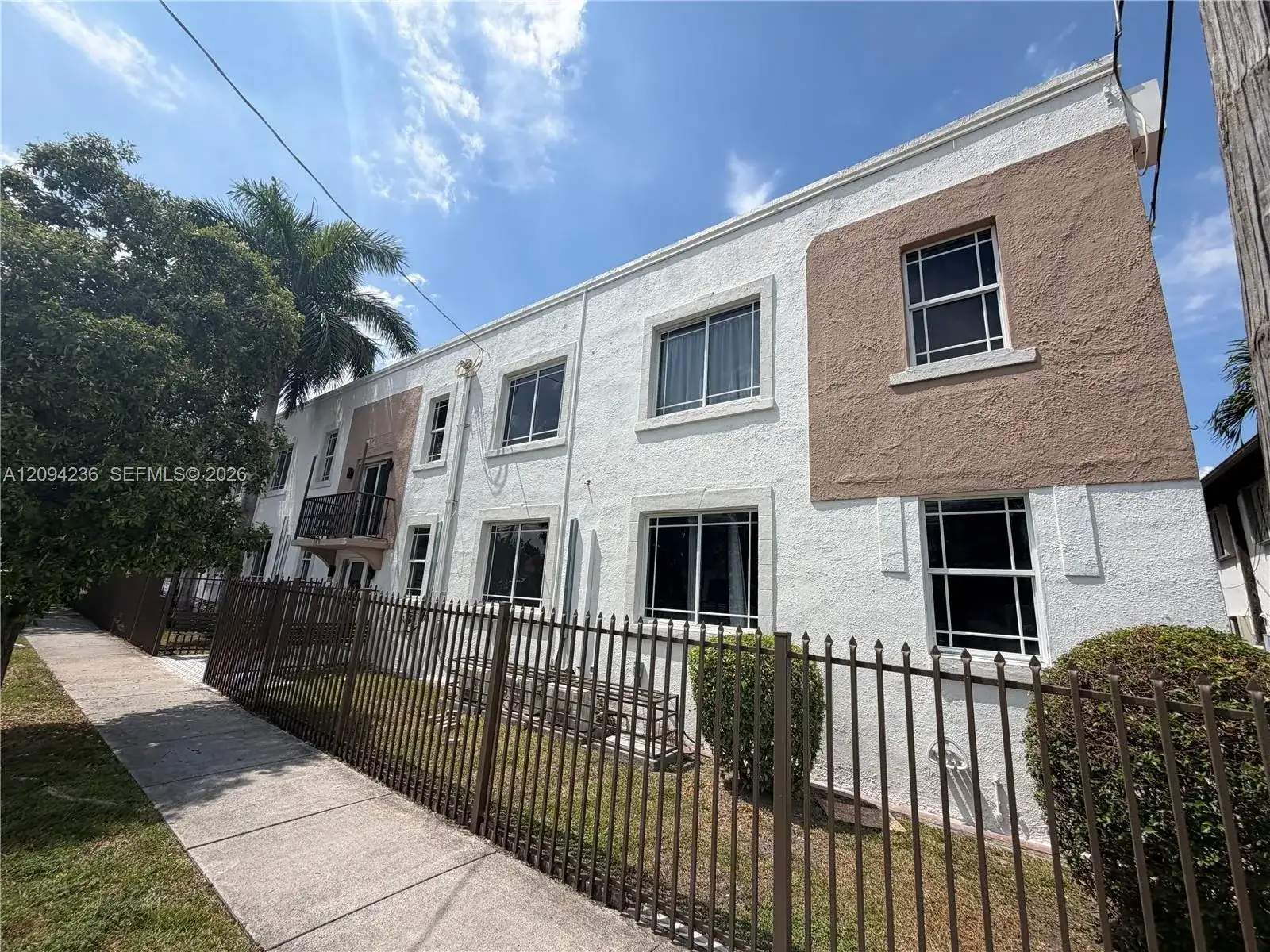 2425 SW 6th St, Miami FL 33135 photo 2